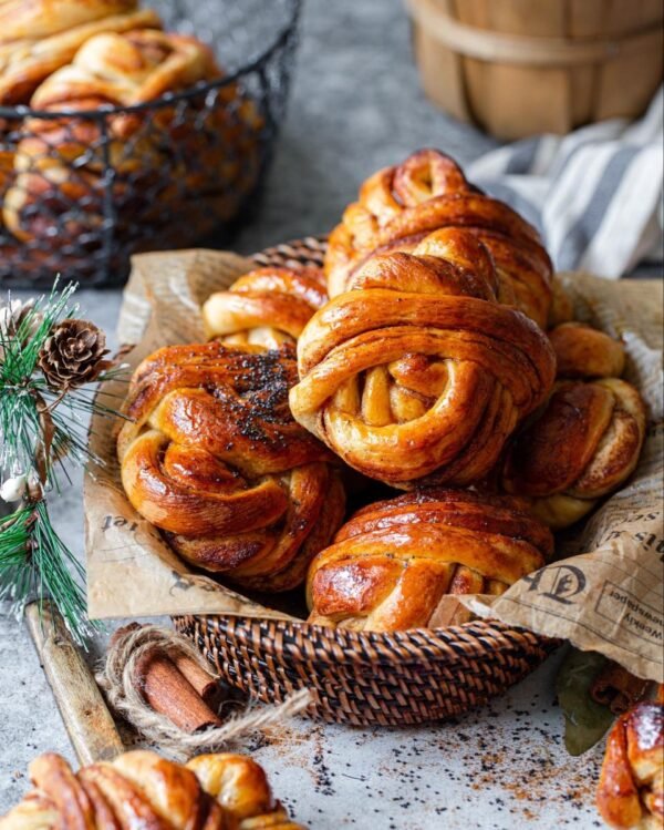 Cardamom Rolls