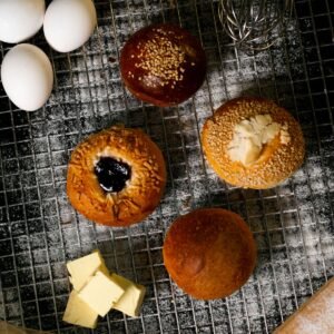 Spring Onion, Chilli Oil & Sesame Roll